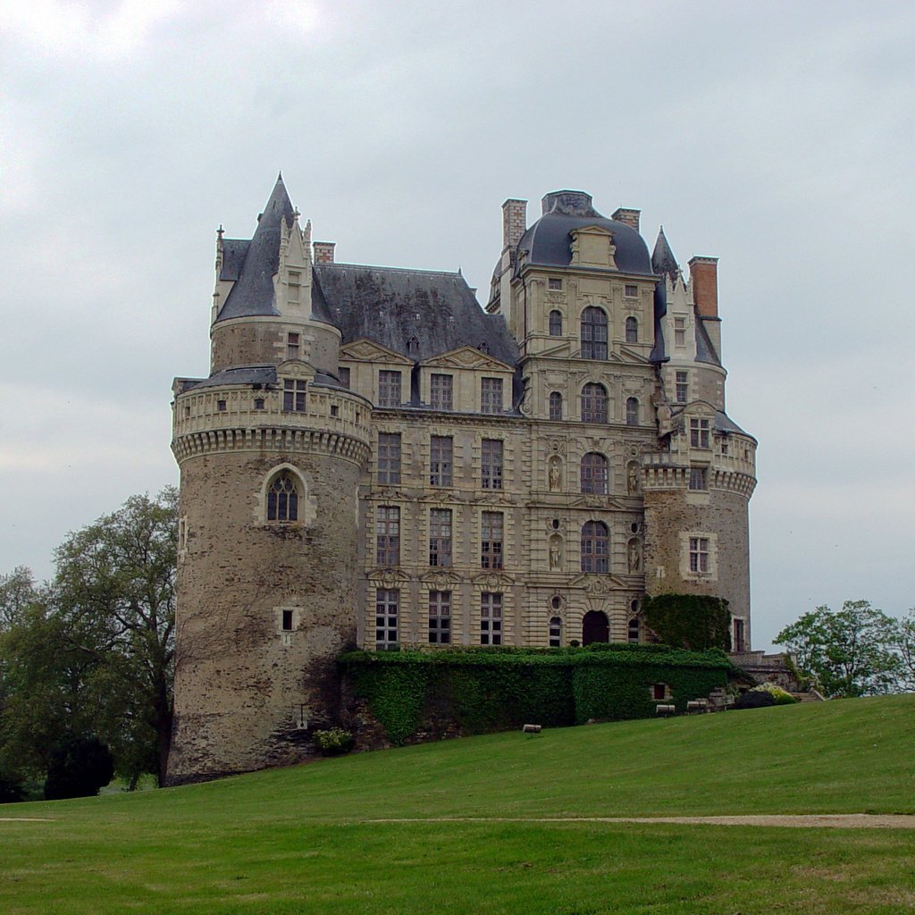 Обои замок, англия, замок бриссак, castle, england, brissac castle разрешение 2560x1584 Загрузить