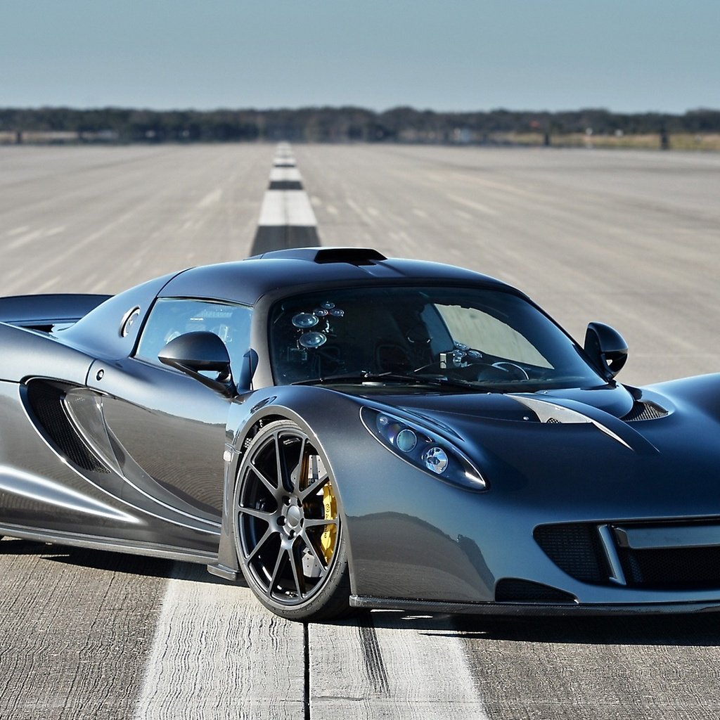 Обои hennessey venom gt разрешение 2048x1152 Загрузить