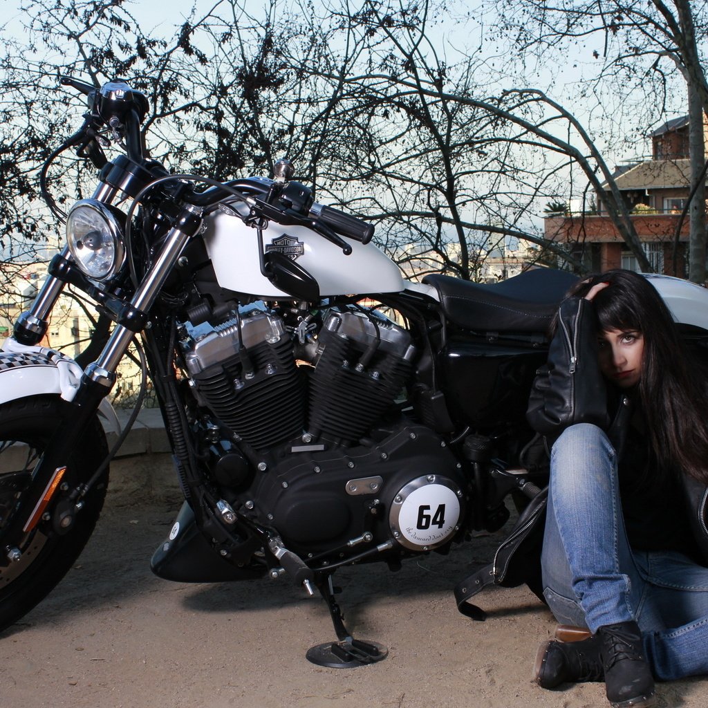 Обои девушка, улица, мотоцикл, girl, street, motorcycle разрешение 2560x1600 Загрузить