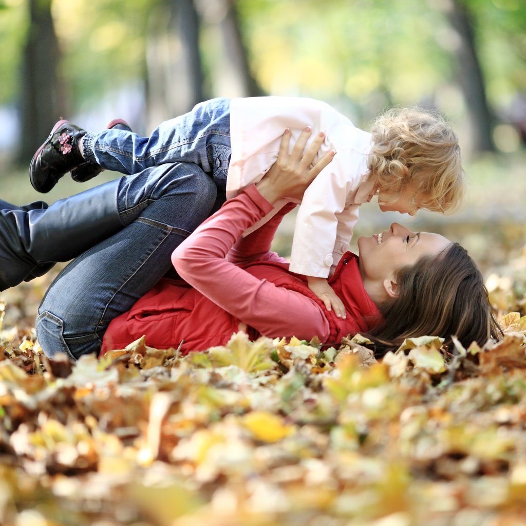 Обои настроение, осень, счастье, мама, сын, mood, autumn, happiness, mom, son разрешение 3593x2912 Загрузить