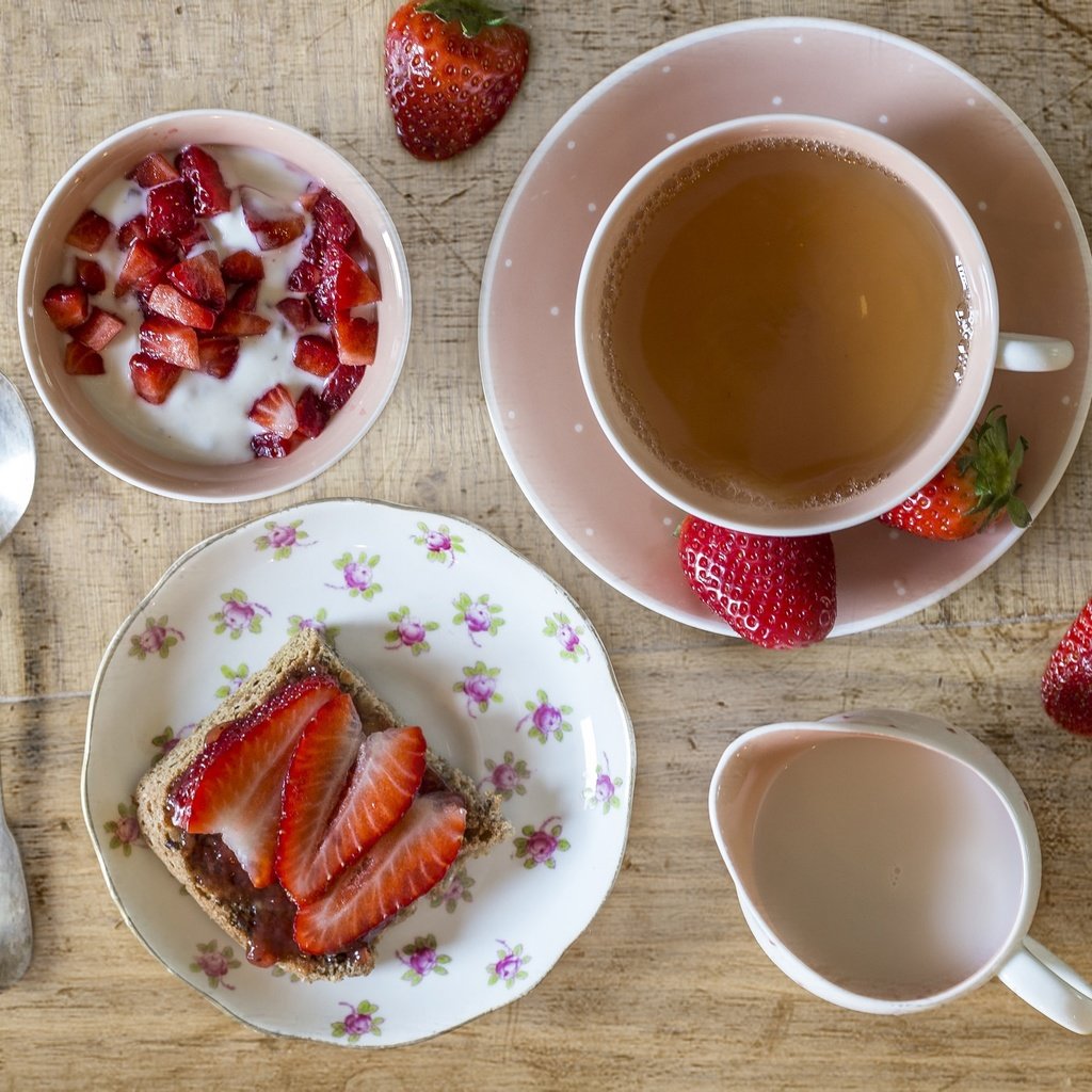 Обои клубника, чай, завтрак, strawberry, tea, breakfast разрешение 2048x1365 Загрузить