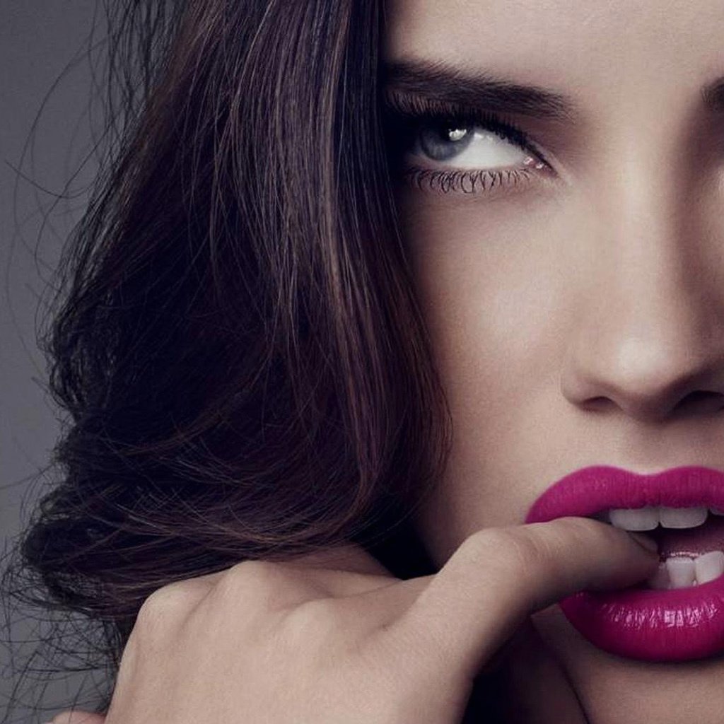 Обои брюнетка, модель, губы, лицо, адриана лима, brunette, model, lips, face, adriana lima разрешение 1920x1080 Загрузить