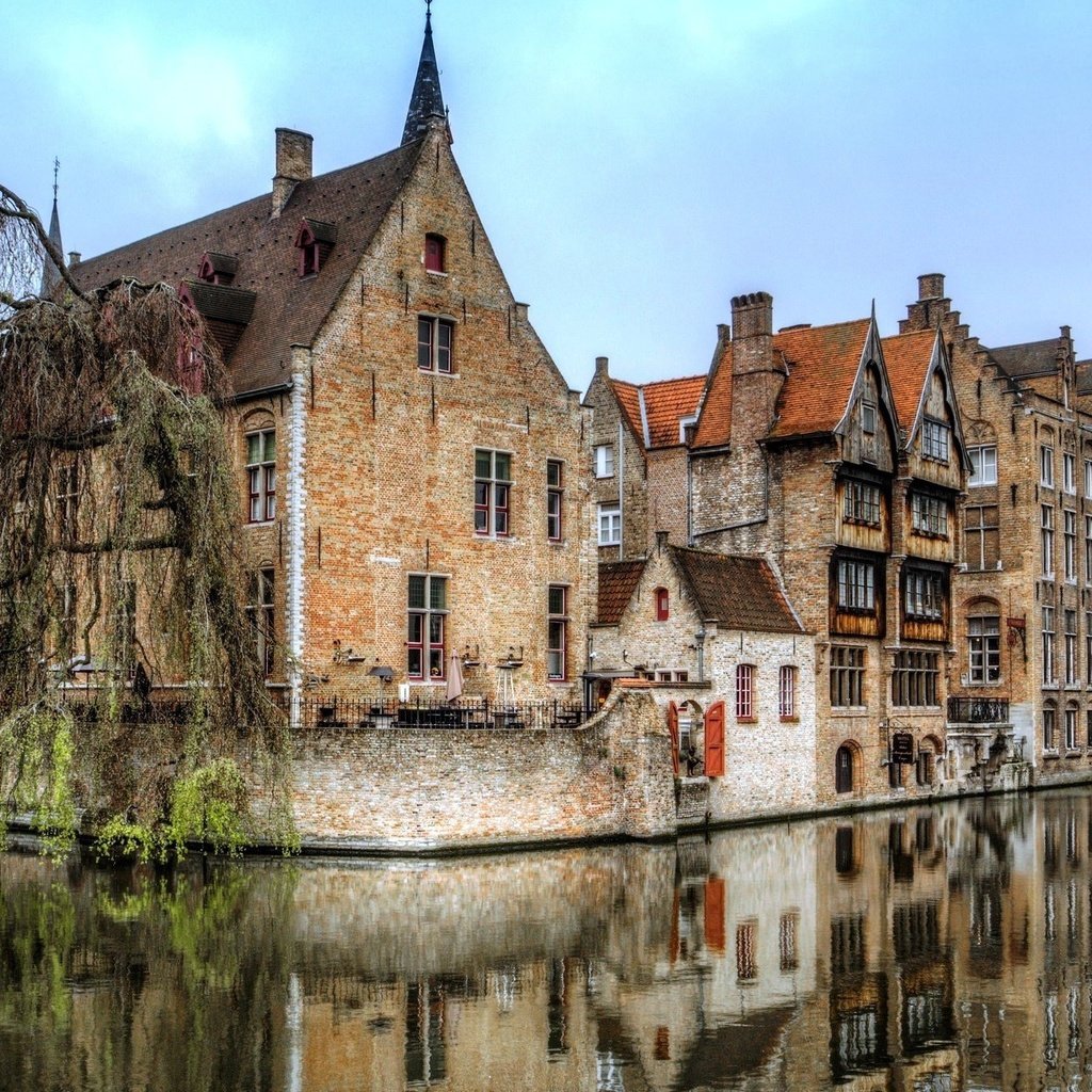 Обои отражение, город, канал, дома, бельгия, брюгге, reflection, the city, channel, home, belgium, bruges разрешение 2048x1315 Загрузить