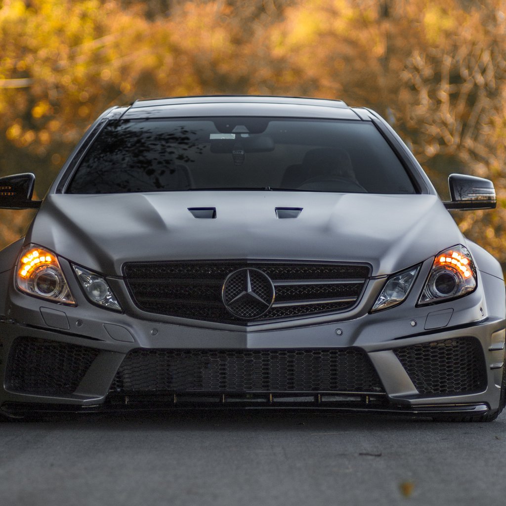 Обои дорога, осень, тюнинг, мерседес, мерседес-бенц, мерс, road, autumn, tuning, mercedes, mercedes-benz разрешение 3840x2160 Загрузить