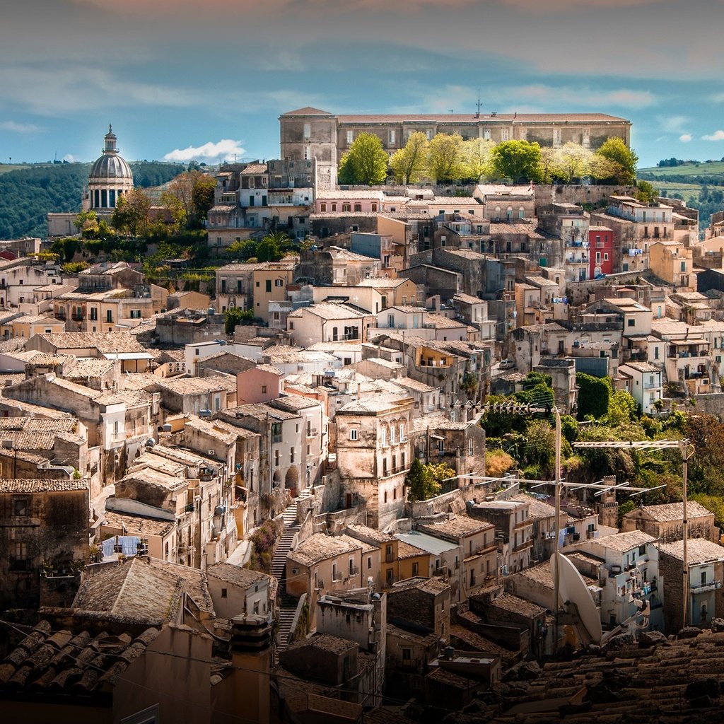 Обои город, италия, сицилия, рагуза, the city, italy, sicily, ragusa разрешение 2560x1440 Загрузить