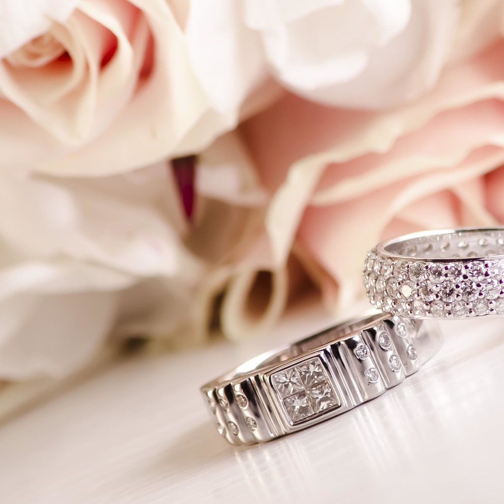 Обои розы, кольца, свадьба, праздник, бриллианты, roses, ring, wedding, holiday, diamonds разрешение 3788x2525 Загрузить