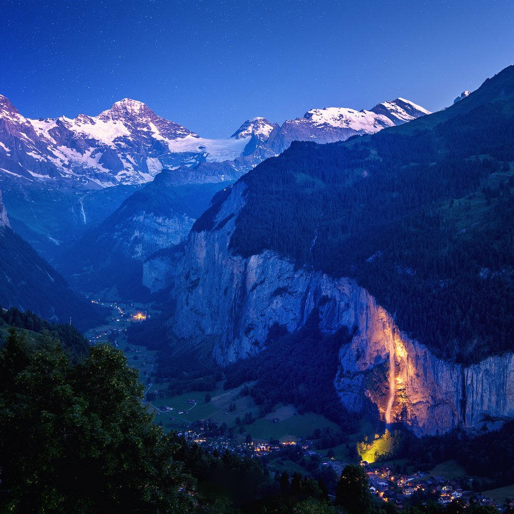 Обои небо, ночь, горы, природа, швейцария, the sky, night, mountains, nature, switzerland разрешение 3840x2400 Загрузить
