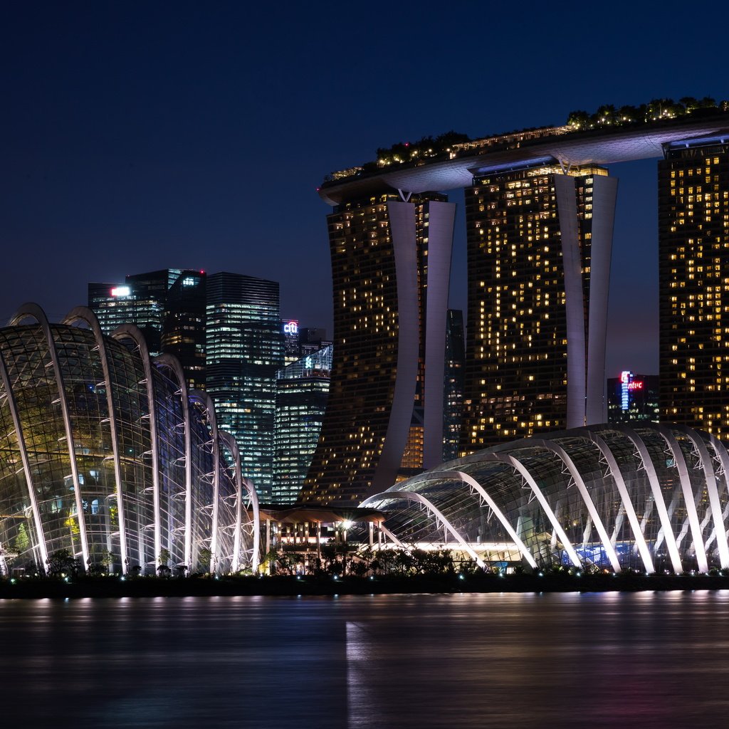 Обои ночь, marina bay sands, огни, река, город, набережная, сооружение, здания, сингапур, night, lights, river, the city, promenade, construction, building, singapore разрешение 7512x4384 Загрузить