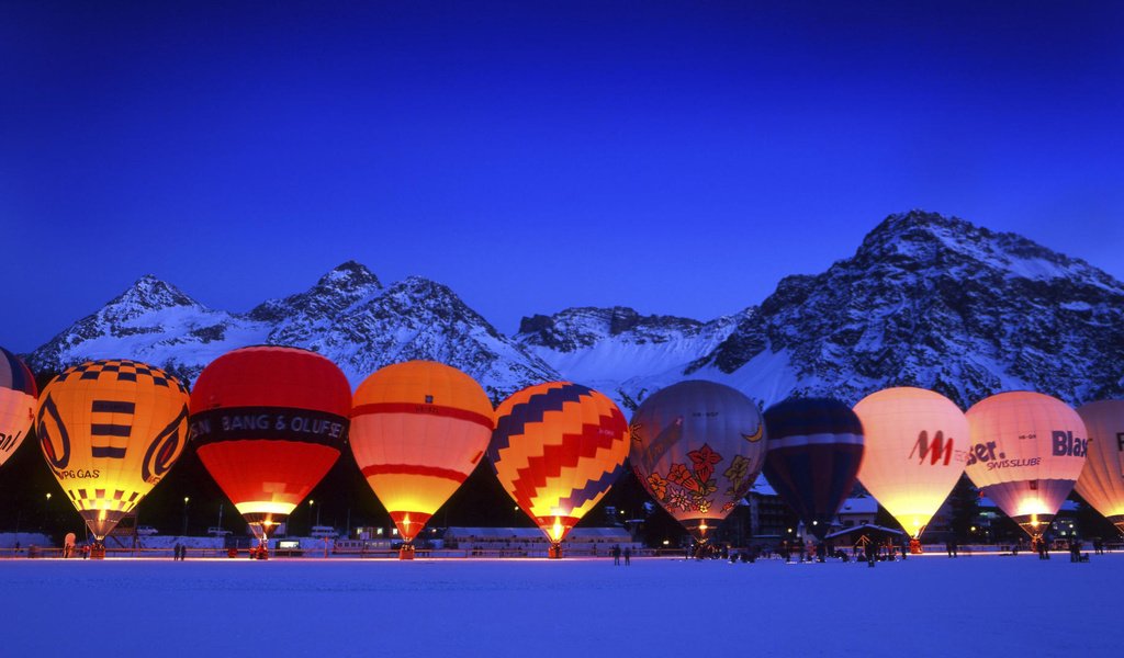 Обои шары, зима, швейцария, balls, winter, switzerland разрешение 1920x1080 Загрузить