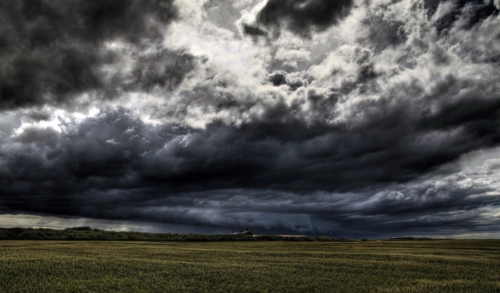 Обои облака, мрак, поле, clouds, the darkness, field разрешение 1920x1200 Загрузить