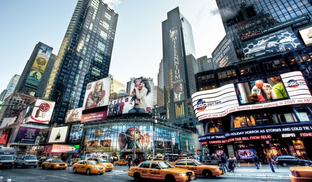 Обои дорога, небоскребы, нью-йорк, такси, реклама, road, skyscrapers, new york, taxi, advertising разрешение 2560x1600 Загрузить