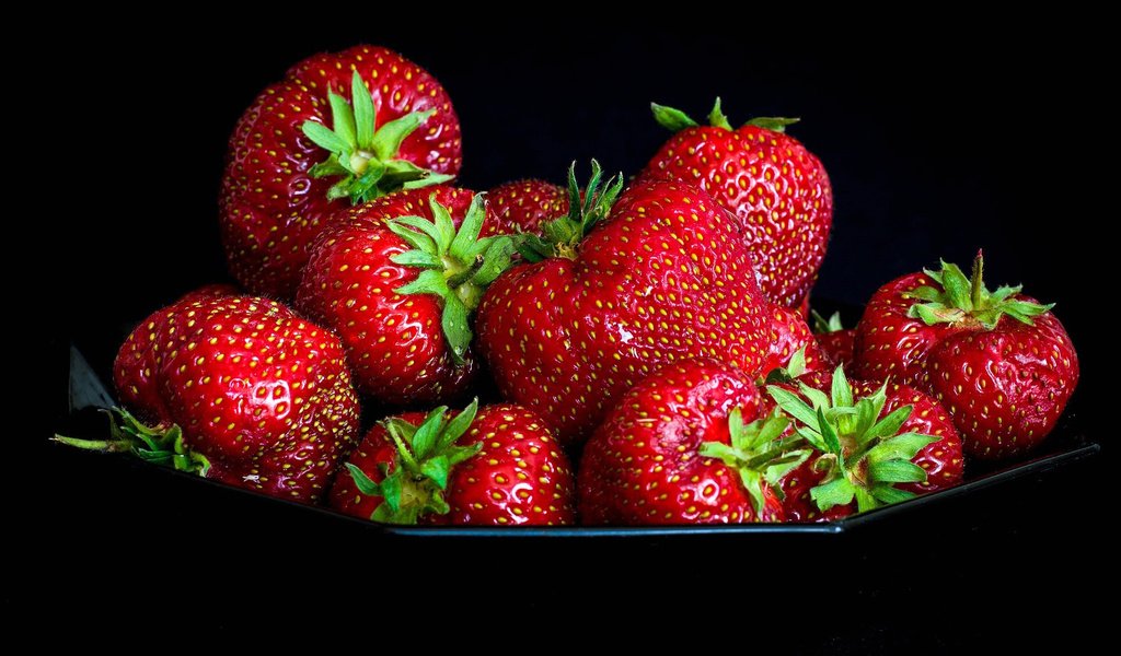Обои ягода, еда, клубника, урожай, berry, food, strawberry, harvest разрешение 1920x1080 Загрузить