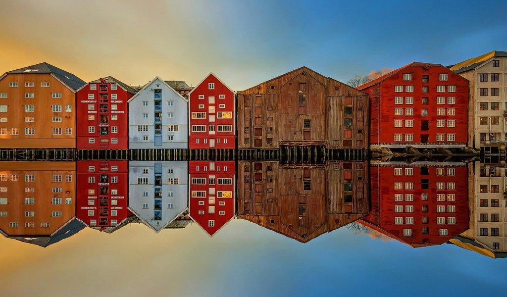 Обои отражение, город, дома, норвегия, тронхейм, reflection, the city, home, norway, trondheim разрешение 1920x1080 Загрузить