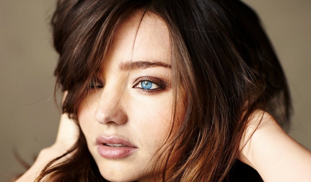 Обои девушка, взгляд, волосы, лицо, миранда керр, girl, look, hair, face, miranda kerr разрешение 2048x1397 Загрузить