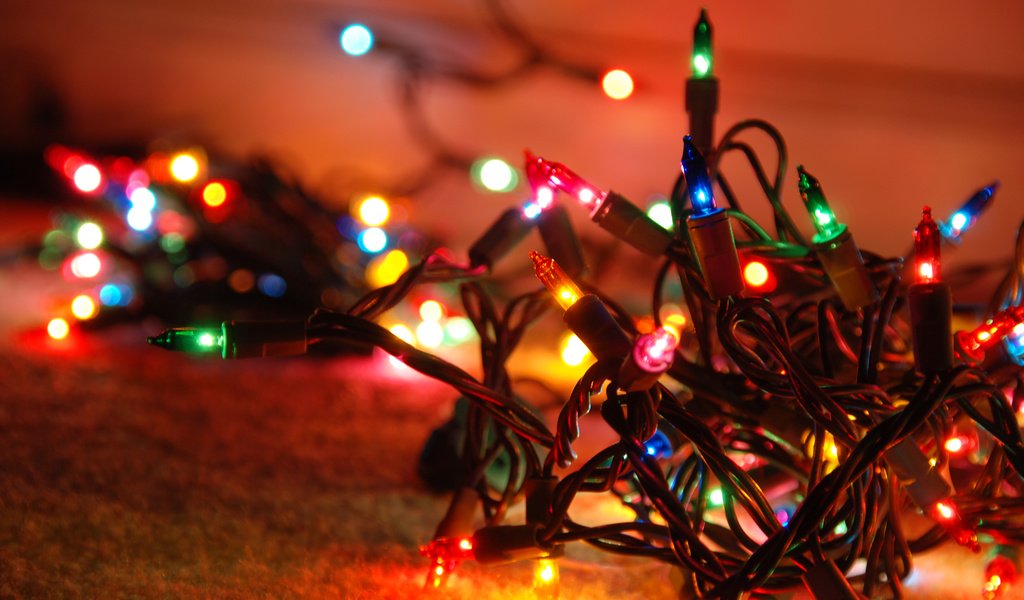 Обои новый год, рождество, огоньки, гирлянда, новогодние огни, new year, christmas, lights, garland разрешение 3840x2400 Загрузить