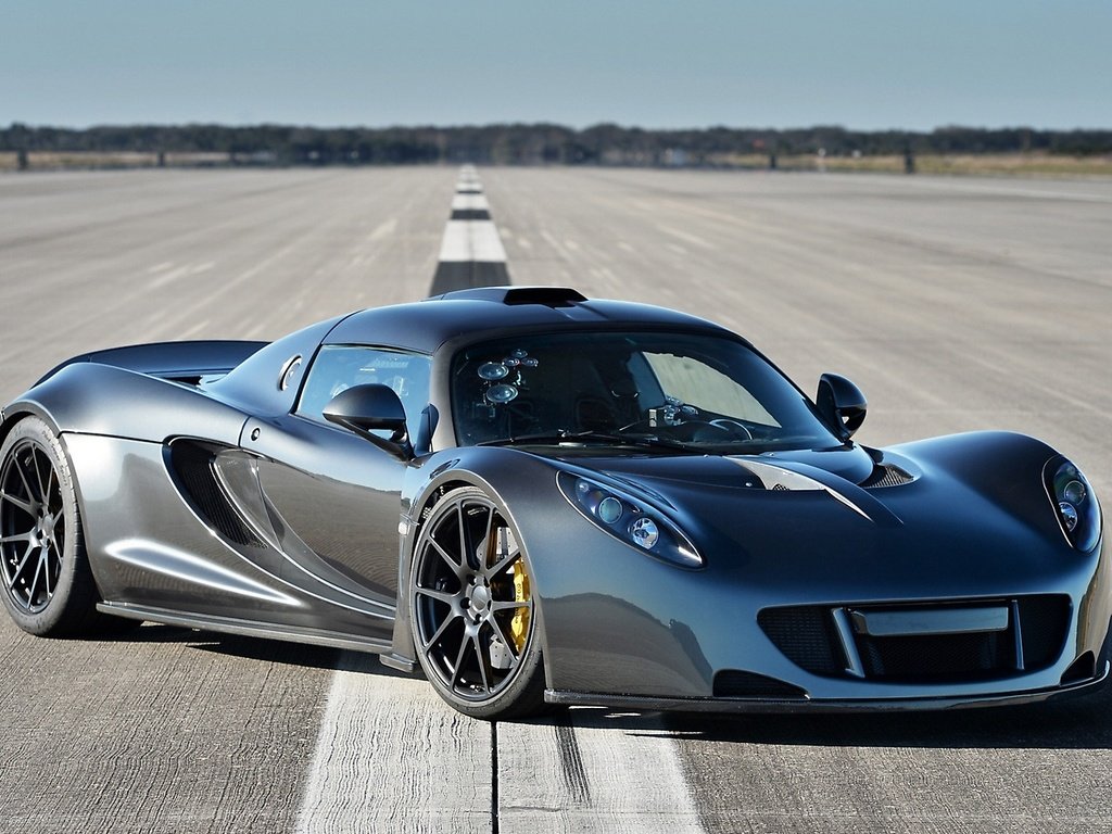 Обои hennessey venom gt разрешение 2048x1152 Загрузить