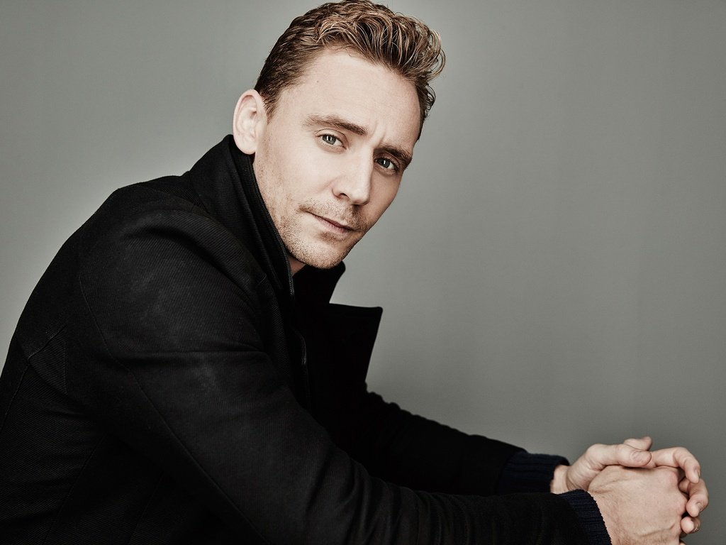 Обои портрет, взгляд, актёр, лицо, пальто, том хиддлстон, portrait, look, actor, face, coat, tom hiddleston разрешение 2048x1365 Загрузить