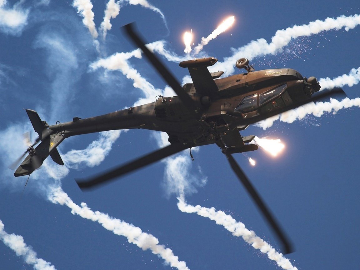 Обои дым, вертолет, тепловые ловушки, smoke, helicopter, flares разрешение 1920x1200 Загрузить