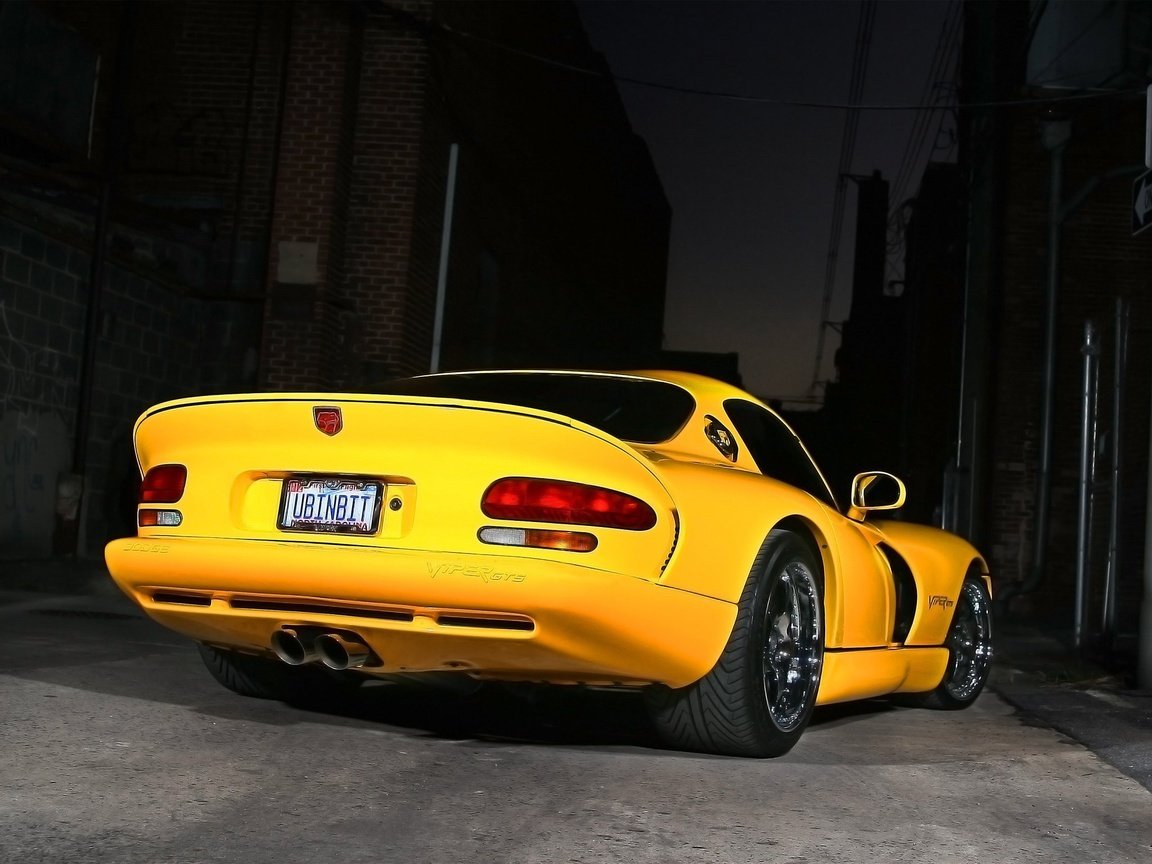 Обои ночь, желтый, viper gts, додж, night, yellow, dodge разрешение 2048x1536 Загрузить