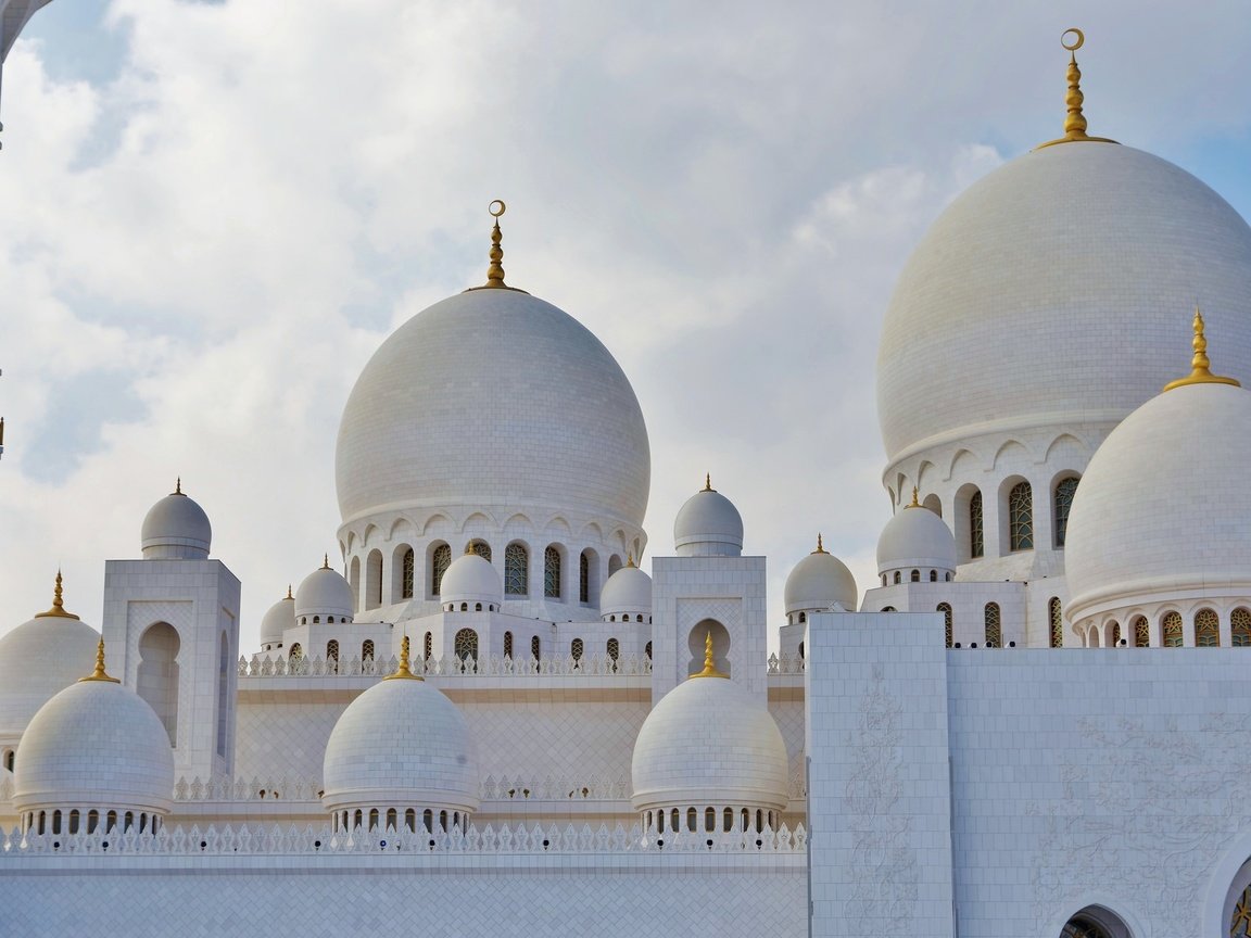 Обои белоснежный, купола, оаэ, абу-даби, мечеть шаха зайда, white, dome, uae, abu dhabi, the mosque of shakh zayed разрешение 2048x1153 Загрузить