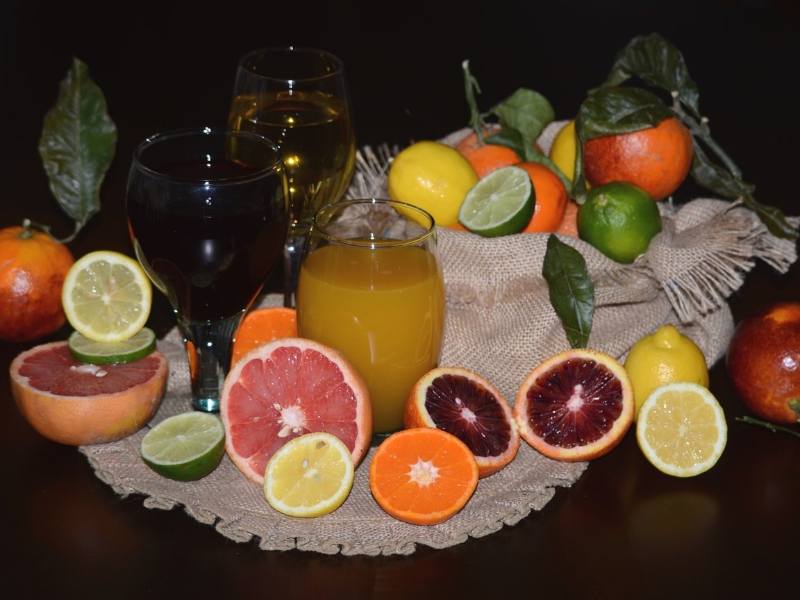 Обои фрукты, апельсины, лайм, лимоны, цитрусы, грейпфрут, сок, fruit, oranges, lime, lemons, citrus, grapefruit, juice разрешение 2400x1590 Загрузить