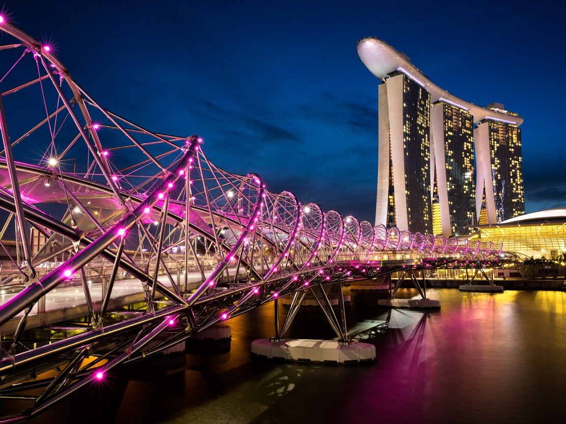 Обои ночь, огни, город, небоскребы, будущее, дождь, сингапур, night, lights, the city, skyscrapers, future, rain, singapore разрешение 6000x4000 Загрузить
