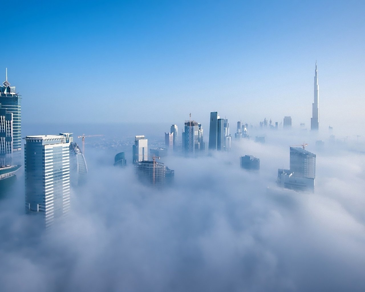 Обои город, над облаками, the city, above the clouds разрешение 1920x1080 Загрузить