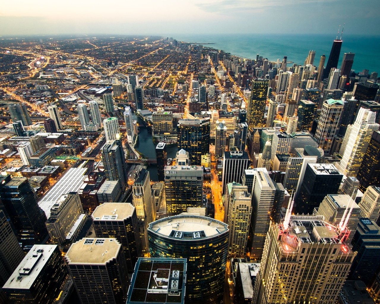 Обои огни, панорама, город, побережье, сша, чикаго, lights, panorama, the city, coast, usa, chicago разрешение 2560x1600 Загрузить