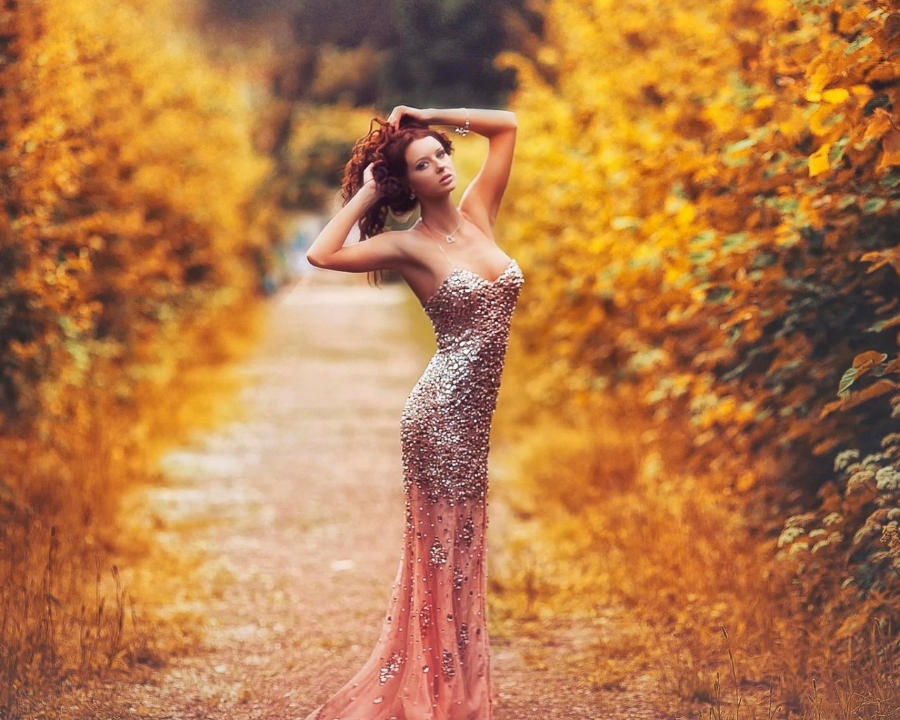 Обои платье, осень, фигура, туфли, карен абрамян, сексапильная, dress, autumn, figure, shoes, karen abramyan, sexy разрешение 1920x1080 Загрузить