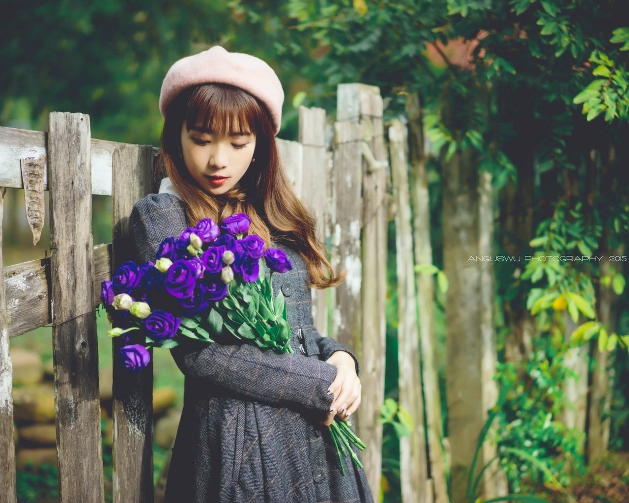 Обои цветы, девушка, забор, модель, азиатка, flowers, girl, the fence, model, asian разрешение 2048x1365 Загрузить