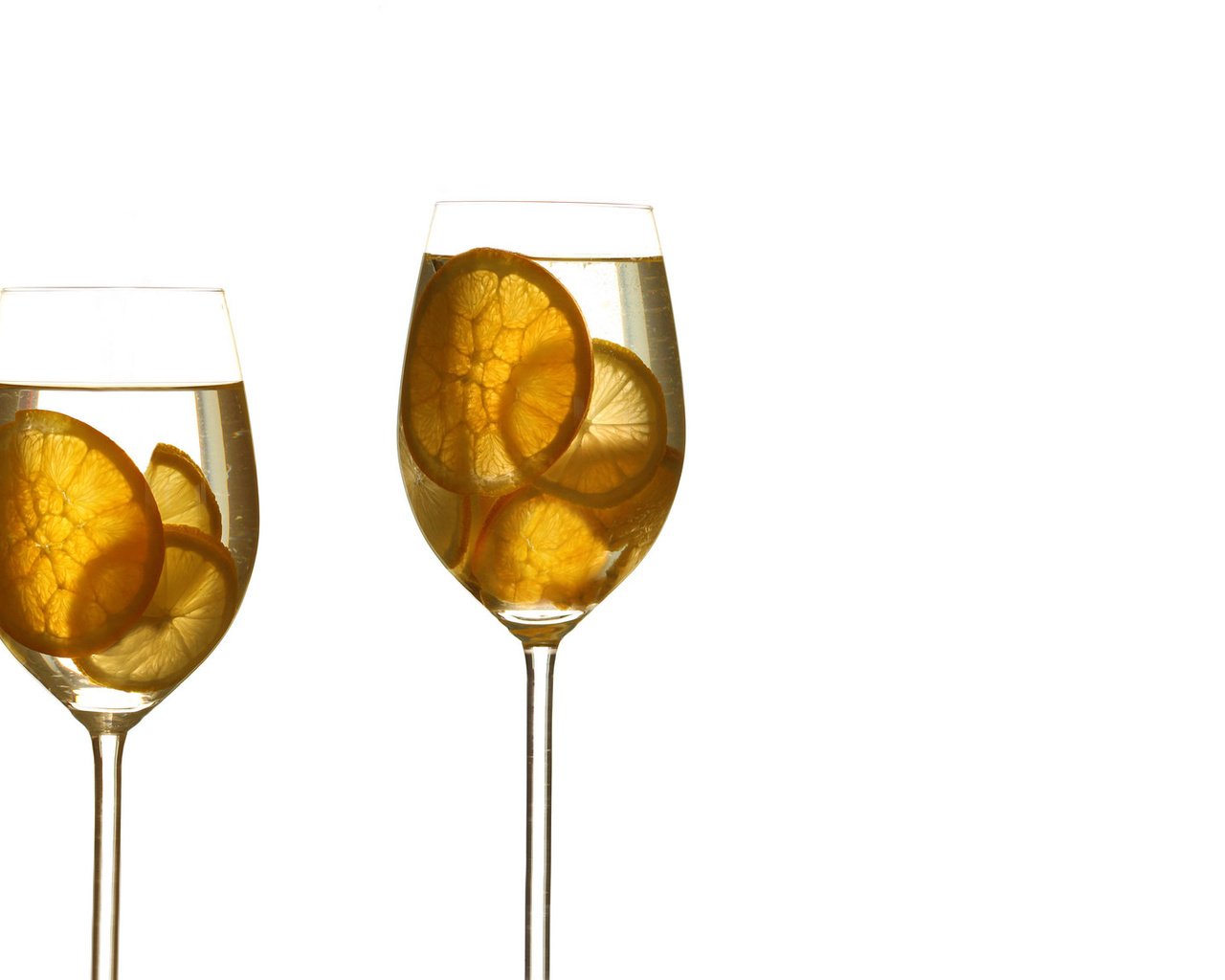 Обои лимон, напитки, бокалы, lemon, drinks, glasses разрешение 2048x1155 Загрузить