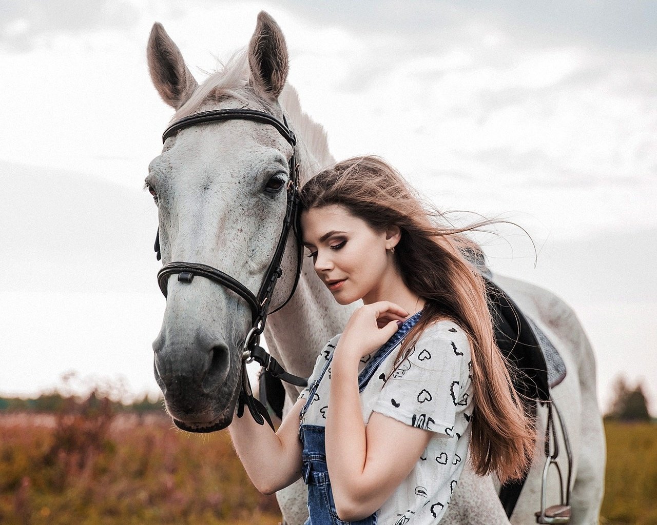 Обои лошадь, портрет, брюнетка, модель, волосы, лицо, дмитрий корнеев, horse, portrait, brunette, model, hair, face, dmitry korneev разрешение 1920x1080 Загрузить