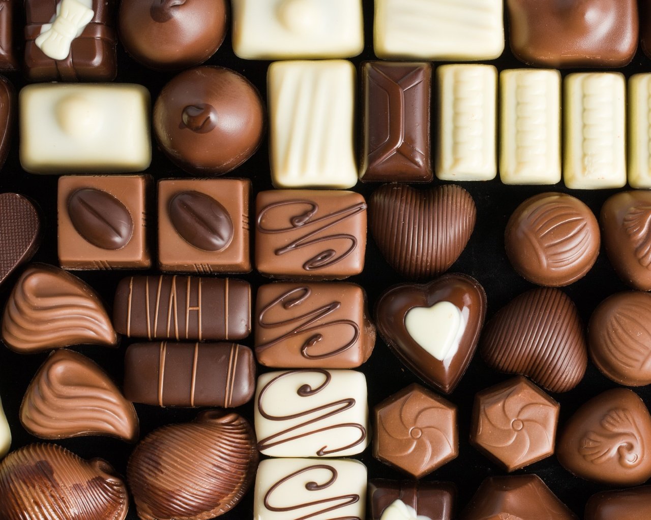 Обои конфеты, сладости, шоколад, шоколадные конфеты, candy, sweets, chocolate, chocolates разрешение 2880x1920 Загрузить