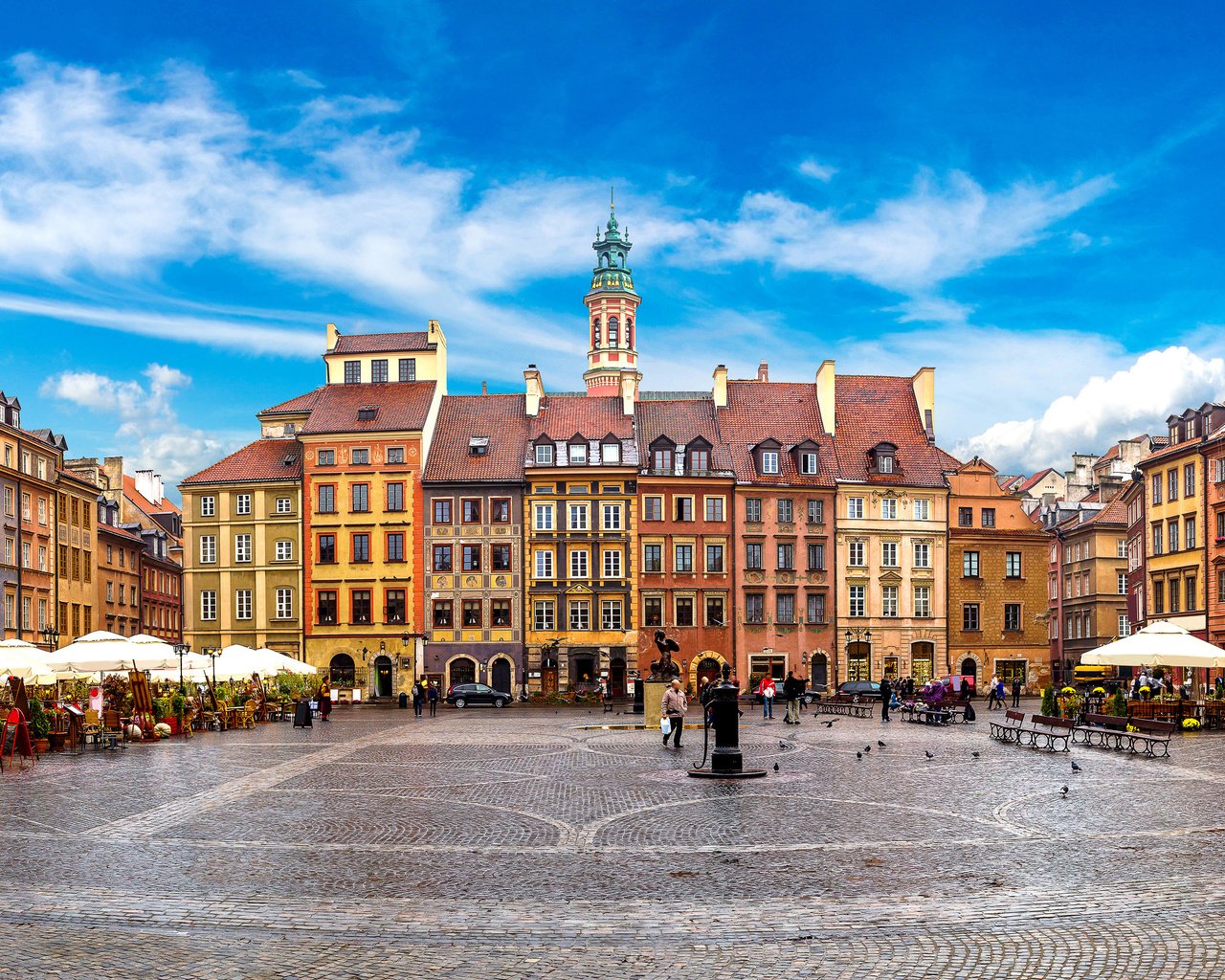 Обои кафе, город, улица, здания, площадь, польша, варшава, cafe, the city, street, building, area, poland, warsaw разрешение 3750x2270 Загрузить