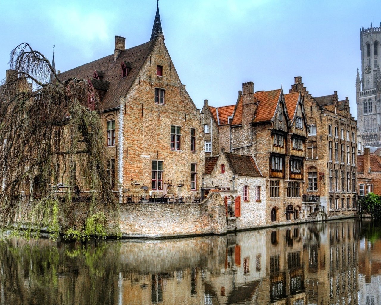 Обои отражение, город, канал, дома, бельгия, брюгге, reflection, the city, channel, home, belgium, bruges разрешение 2048x1315 Загрузить