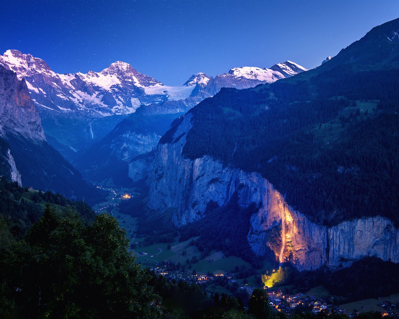 Обои небо, ночь, горы, природа, швейцария, the sky, night, mountains, nature, switzerland разрешение 3840x2400 Загрузить
