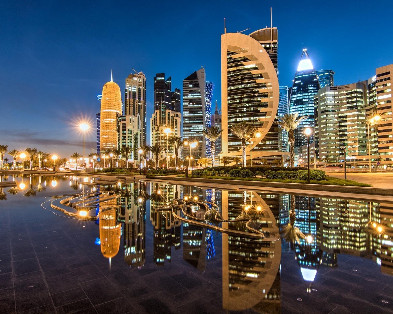 Обои отражение, небоскребы, ночной город, здания, катар, доха, sheraton park, reflection, skyscrapers, night city, building, qatar, doha разрешение 2754x1751 Загрузить