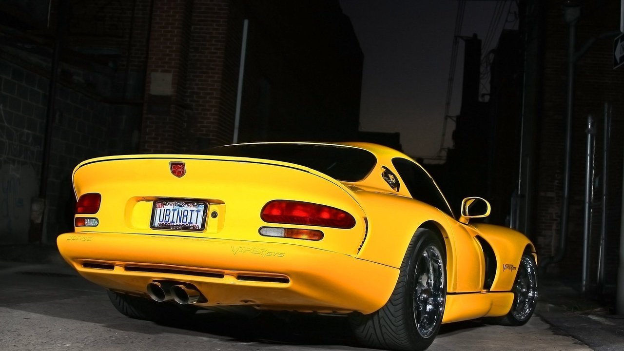 Обои ночь, желтый, viper gts, додж, night, yellow, dodge разрешение 2048x1536 Загрузить