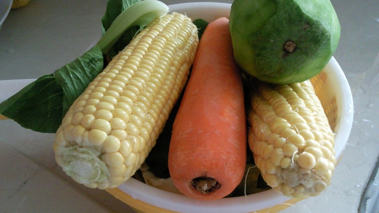 Обои кукуруза, овощи, морковь, зерно, злаки, corn, vegetables, carrots, grain, cereals разрешение 1920x1200 Загрузить