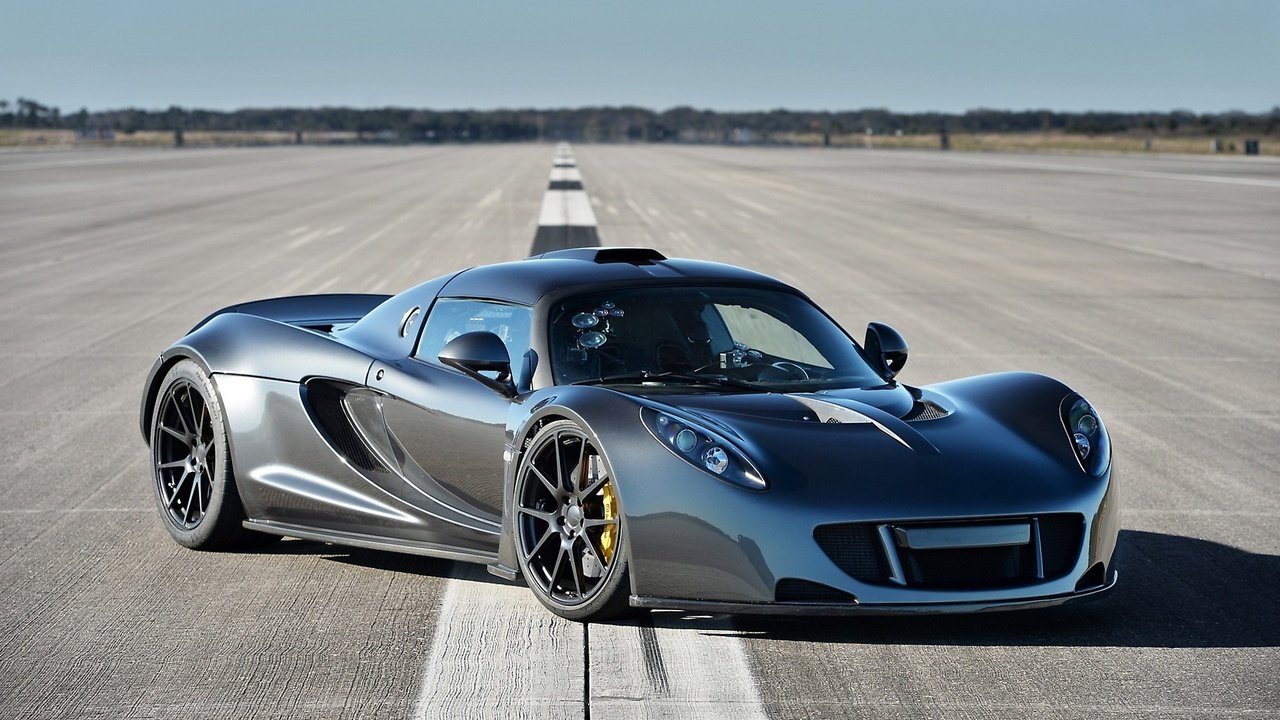 Обои hennessey venom gt разрешение 2048x1152 Загрузить