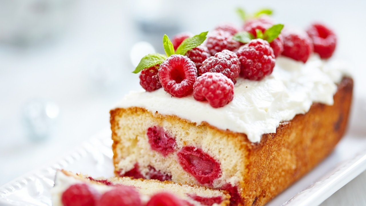 Обои крем для торта, малина, ягоды, сладкое, выпечка, десерт, кекс, cream cake, raspberry, berries, sweet, cakes, dessert, cupcake разрешение 1920x1280 Загрузить