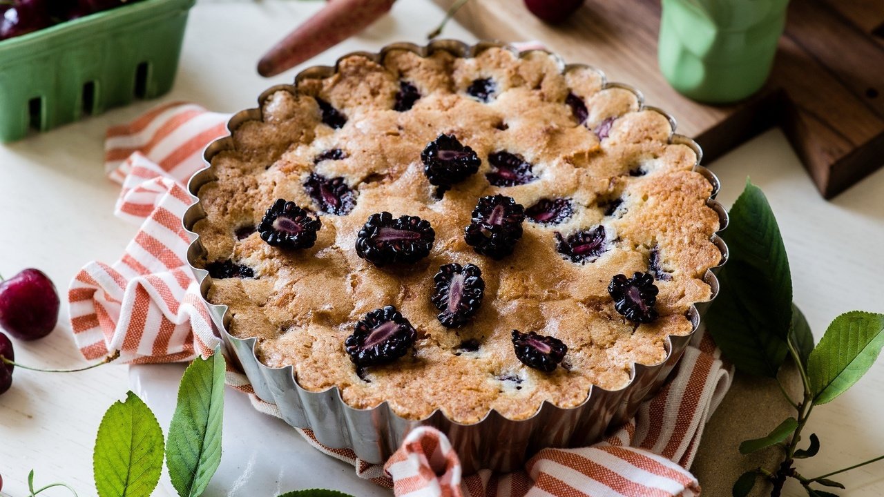 Обои сладкое, выпечка, пирог, ежевика, sweet, cakes, pie, blackberry разрешение 2000x1166 Загрузить
