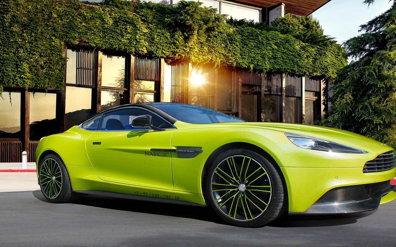 Обои aston martin vanquish разрешение 2560x1440 Загрузить