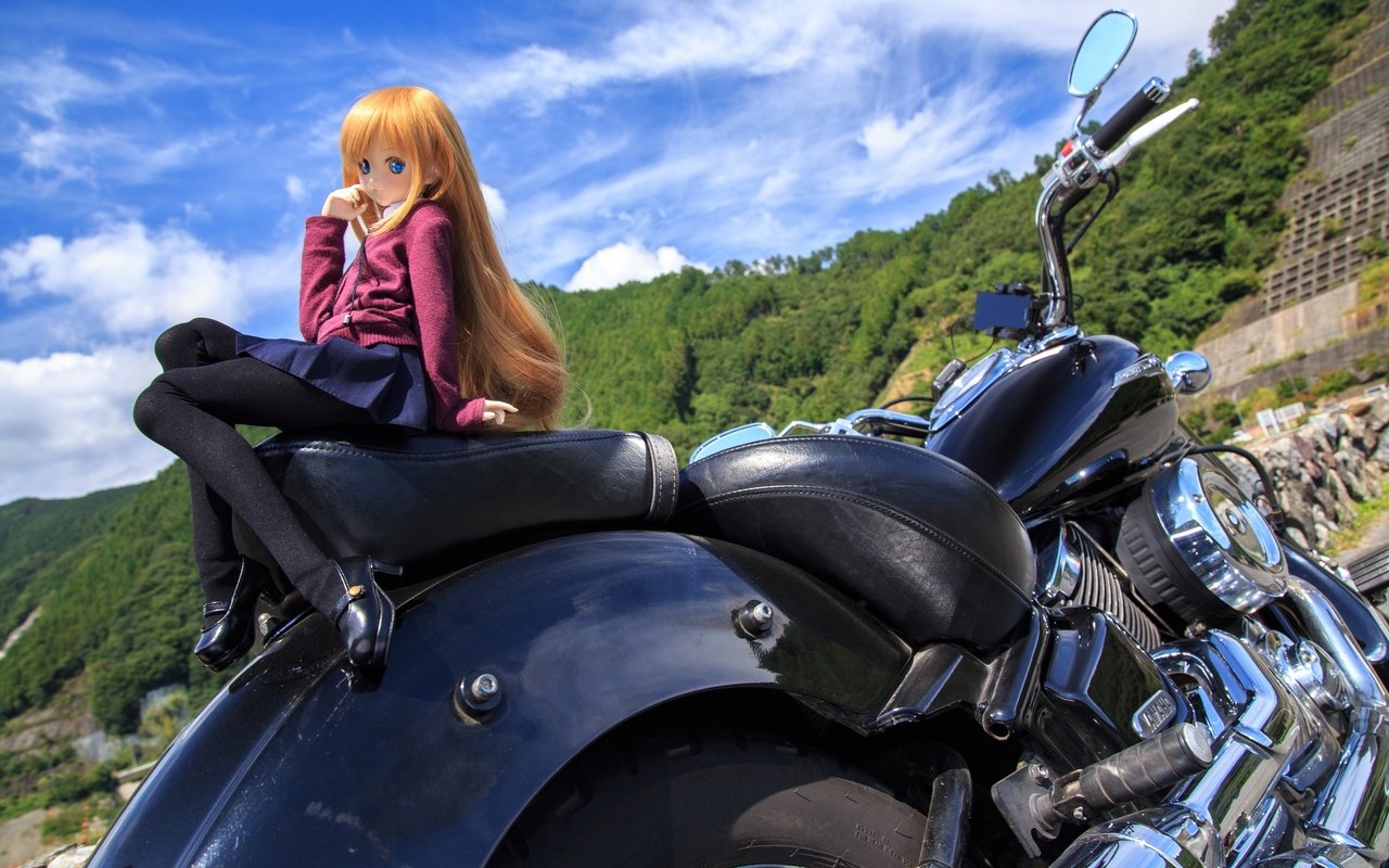 Обои игрушка, кукла, мотоцикл, ямаха, toy, doll, motorcycle, yamaha разрешение 2560x1600 Загрузить