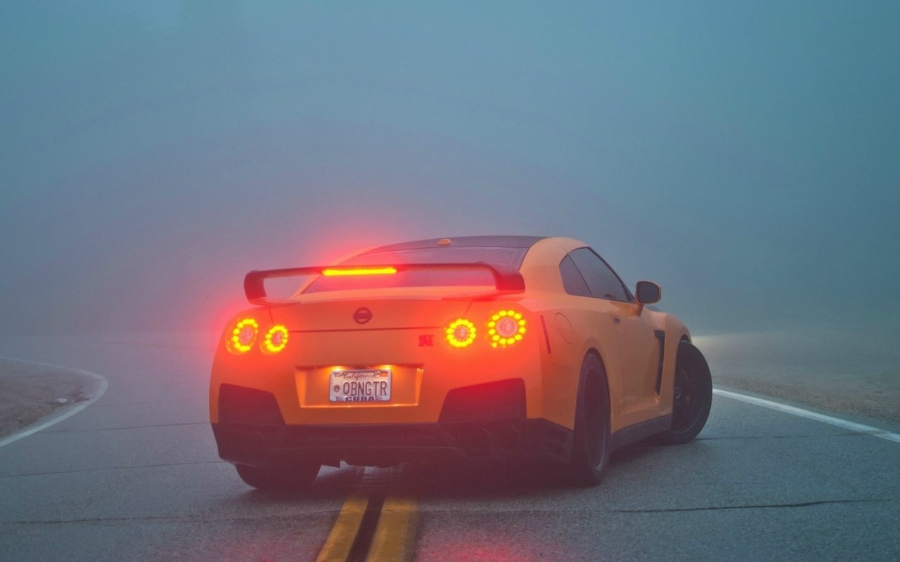 Обои туман, r35, nissan gtr, стоп-сигналы, fog, brake lights разрешение 1920x1080 Загрузить