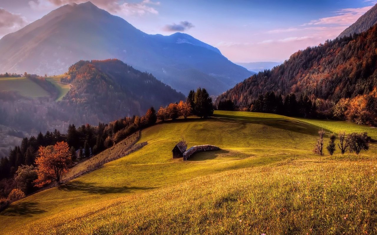 Обои горы, лес, осень, домик, горы. лес, mountains, forest, autumn, house разрешение 1920x1080 Загрузить