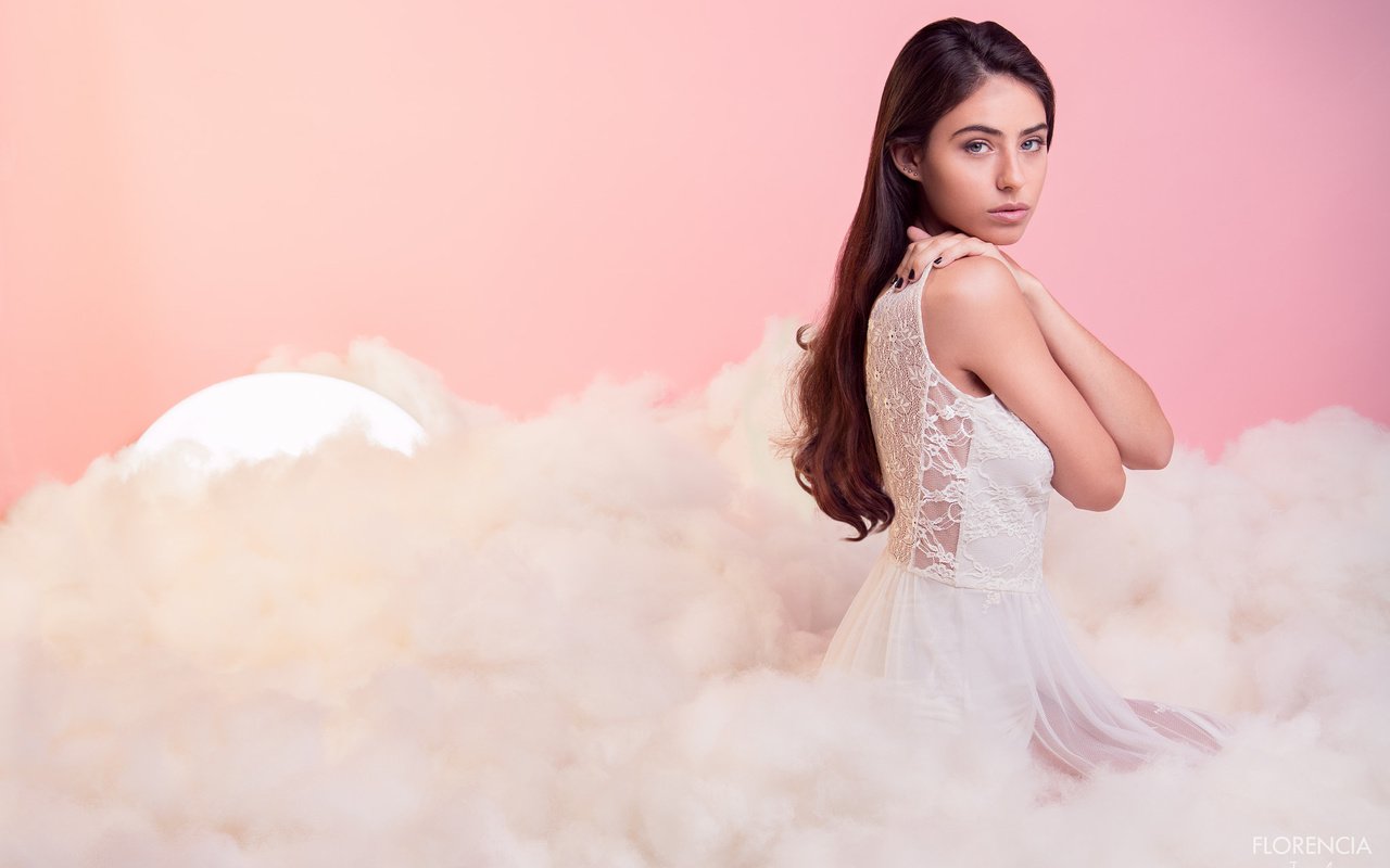 Обои модель, белое платье, невеста, длинные волосы, flor jacobs, model, white dress, the bride, long hair разрешение 2048x1366 Загрузить