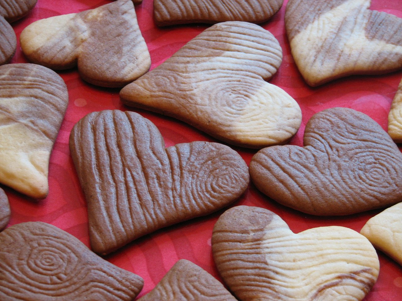 Обои сердце, шоколад, печенье, heart, chocolate, cookies разрешение 1920x1440 Загрузить