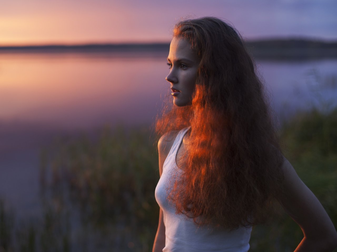 Обои природа, девушка, майка, рыжеволосая, nature, girl, mike, redhead разрешение 4676x3330 Загрузить