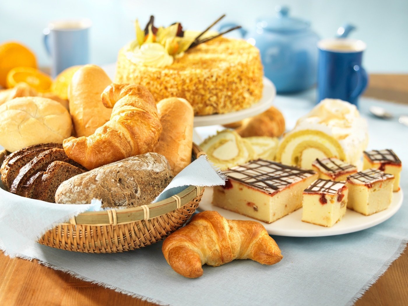 Обои хлеб, выпечка, торт, бисквит, пирог, булочки, круассаны, bread, cakes, cake, biscuit, pie, buns, croissants разрешение 2560x1600 Загрузить